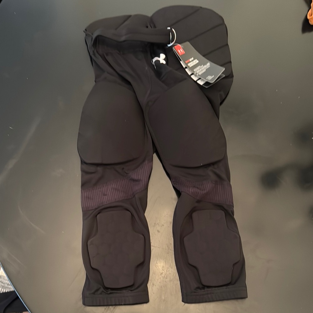Under Armour Black Football Pant